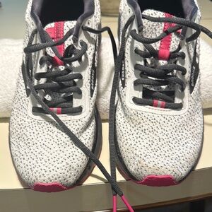Brooks women sneakers